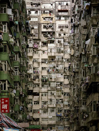 Kowloon city, el mayor hormiguero humano del planeta y las calles más oscuras. Kowloon4